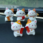 Car Japanese Lucky Cat Ornaments Car Dashboard Center Console Cute Resin Maneki-Neko Auto Interior DIY Decoration Accessories