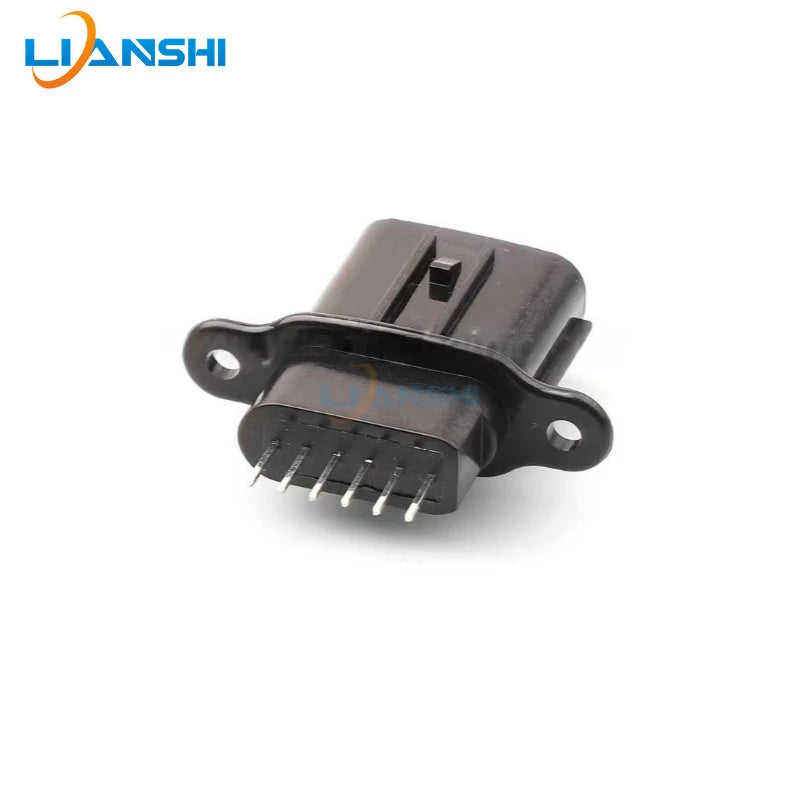 6189-1083 is suitable for Toyota accelerator pedal plugs, truck parking points, multi-air conditioning plug-in wiring harnesses