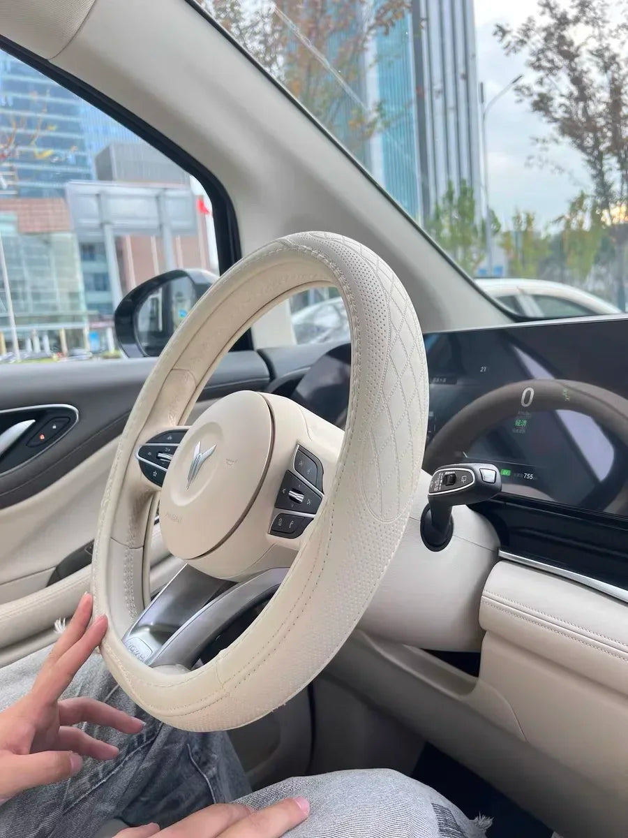 Napa Leather Perforated Patchwork Car Steering Wheel Cover, Non-slip, Breathable, Universal 15 Inch (Approx. 38.1cm) Amagi