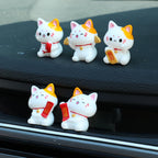 Car Japanese Lucky Cat Ornaments Car Dashboard Center Console Cute Resin Maneki-Neko Auto Interior DIY Decoration Accessories