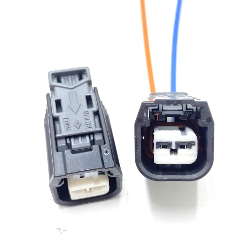 Suitable for Hyundai Elantra Fista Sonata ix35 Tucson led Kia K3 K5 fuel nozzle harness plug connector