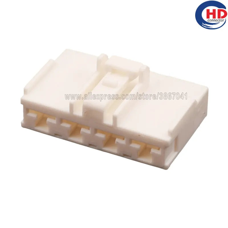 4 pin auto waterproof electric plastic wire harness connector 6098-2137