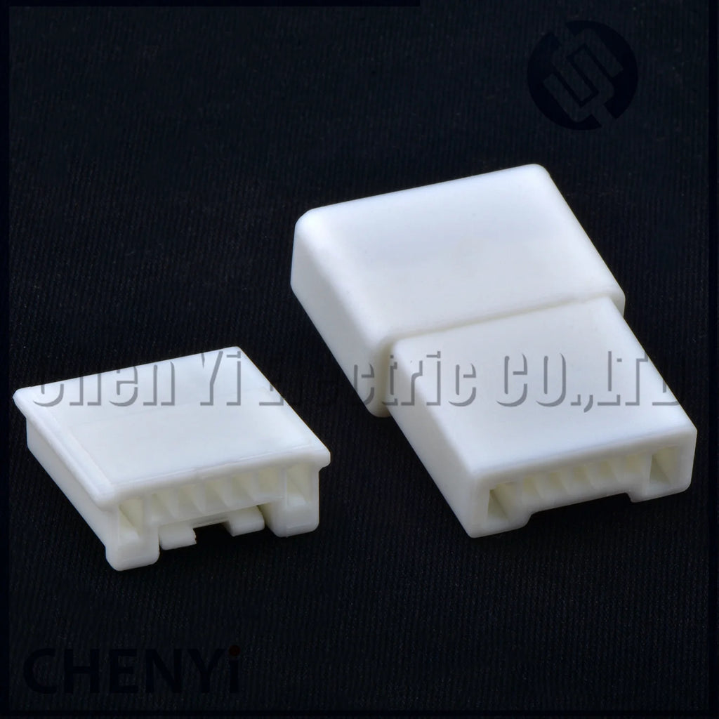 7 Pin automobile window device plug ECU multimedia connector Central Lock Steering Wheel Socket 1318801-1 For Toyota Nissan
