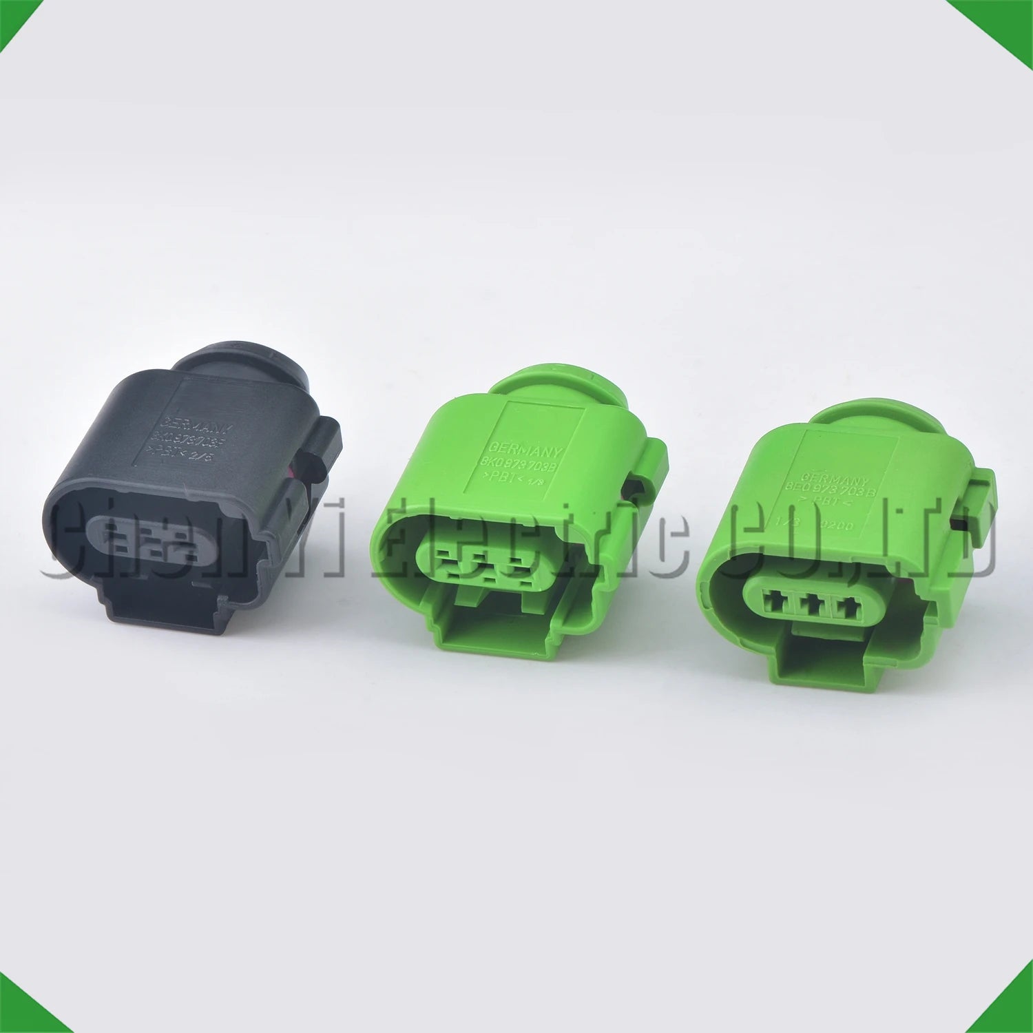 3 Pin Automotive connector Camshaft knock fuel Air Conditioner pressure sensor plug 8E0...