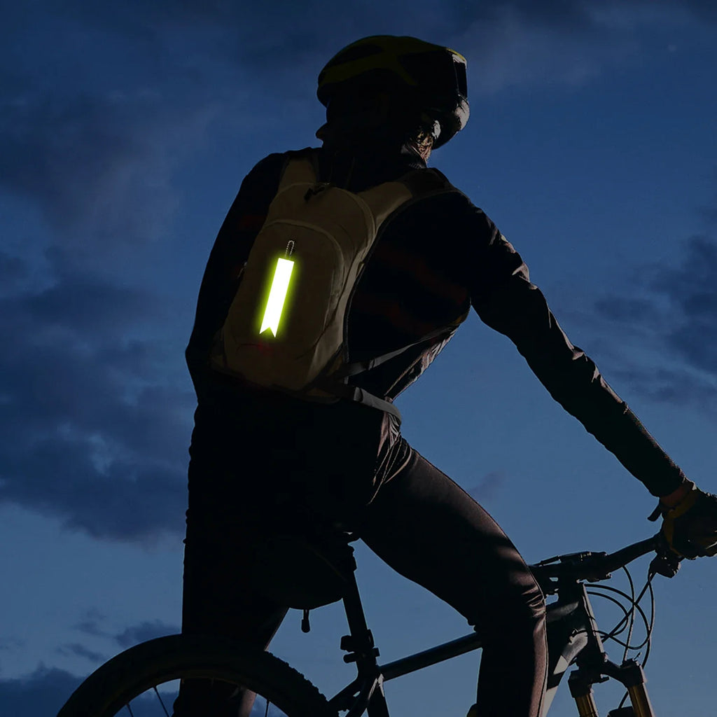 Reflective Keychain Reflector with Chains PVC Reflective Reflector Pendants for School Bag Cycling Backpack Night Riding Warning
