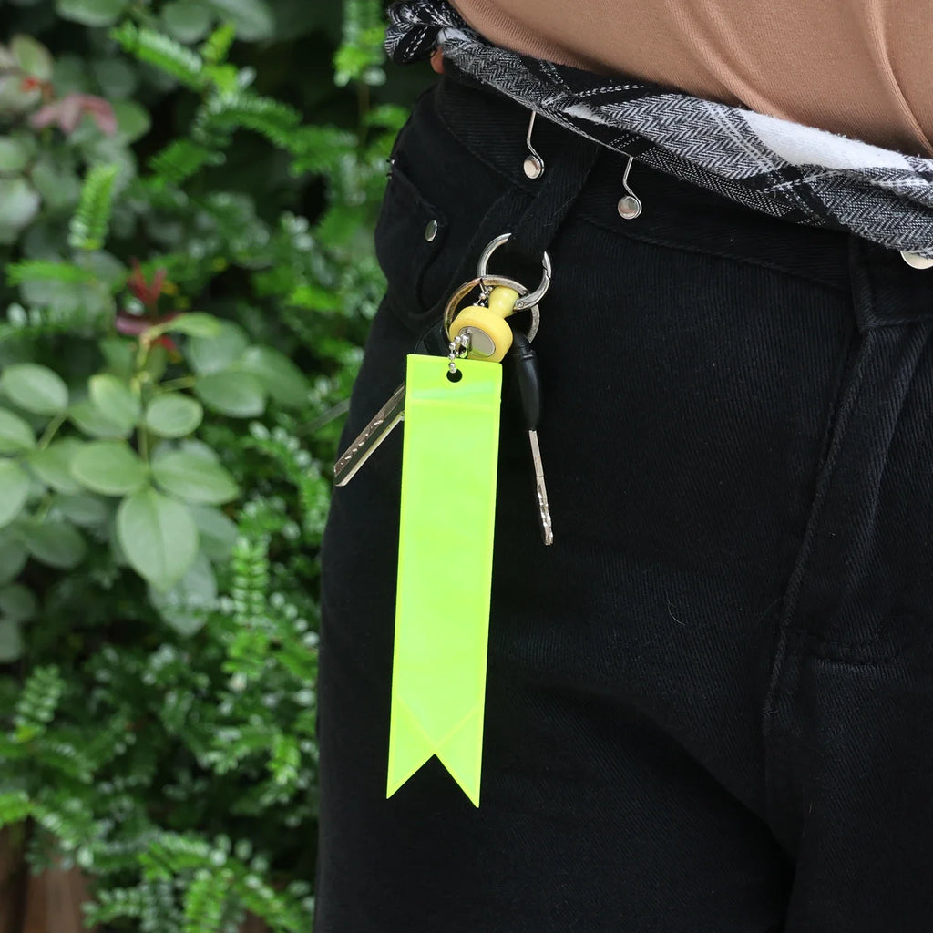 Reflective Keychain Reflector with Chains PVC Reflective Reflector Pendants for School Bag Cycling Backpack Night Riding Warning