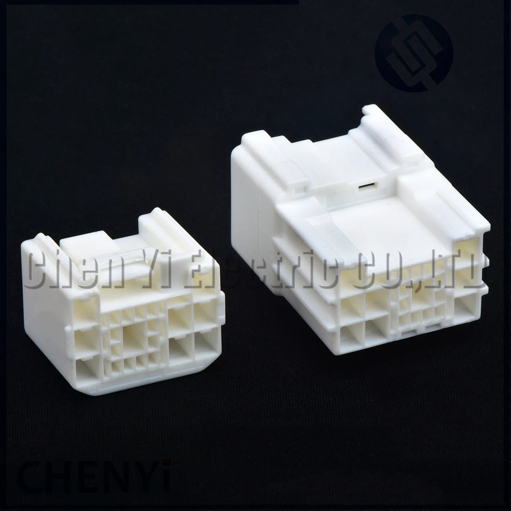 20 Pin 8B+12S Automotive connector Power plug between car doors CY0020-0.6-2.2F 82824-52530 82824-52520 For Toyota REVO