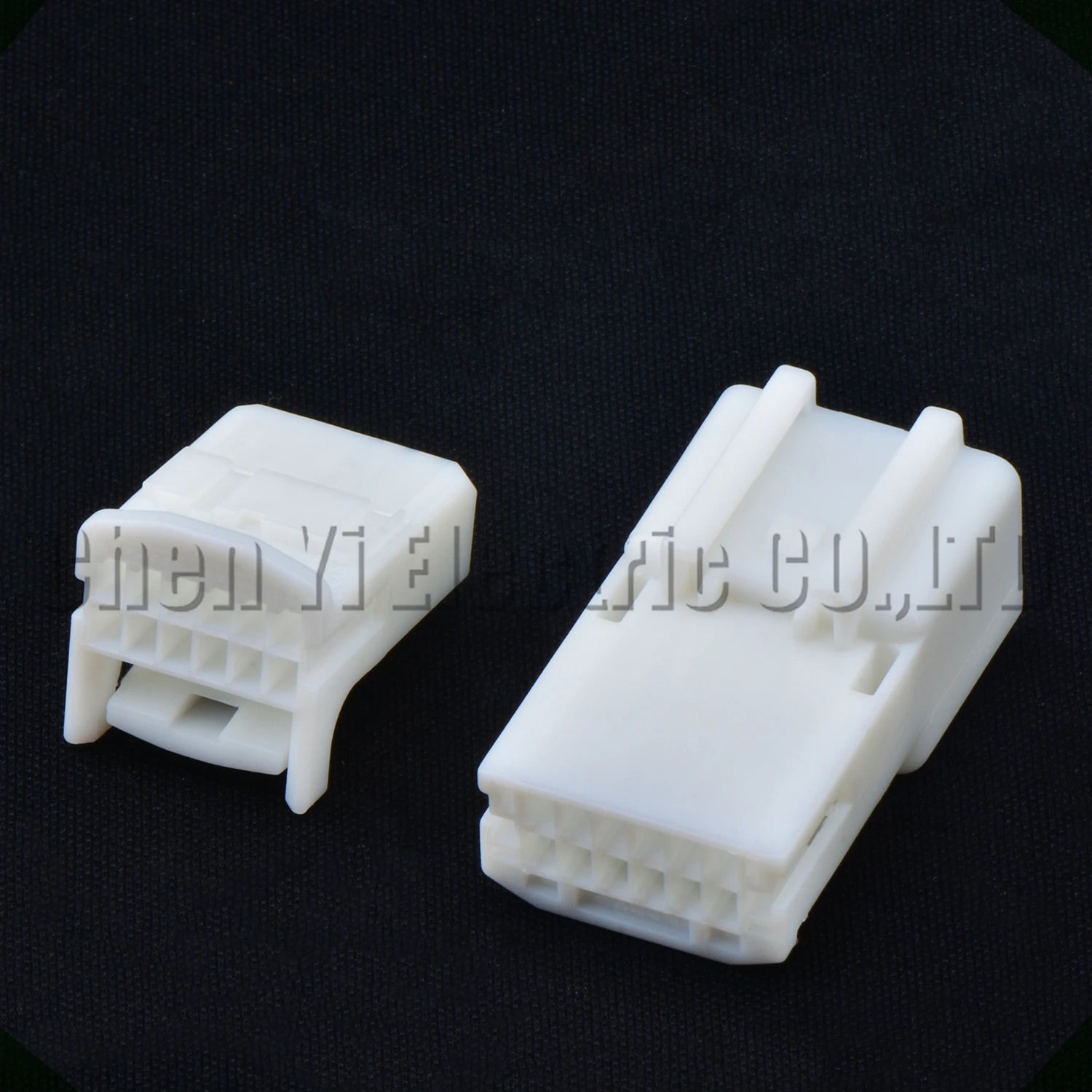 12-Pin Auto Connector Automotive connector vehicle central control cable harness socket