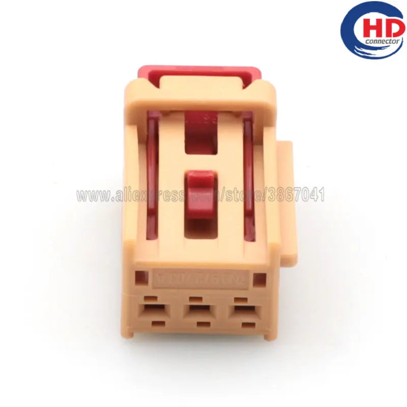 3pin auto waterproof electric plastic wire harness connector 7N0972703A