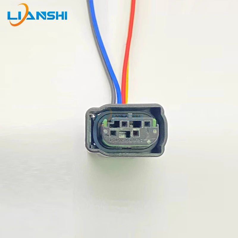 It is suitable for the reversing radar plugs of Great Wall Fengjun 5/ Fengjun 6/ Fengjun 3/ Tengyi C50/C30/ Pao/Fengjun 7