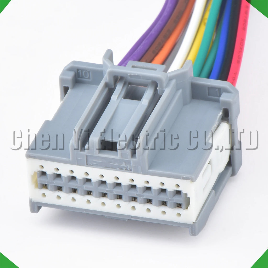 20-Pin Connector Connector Automotive Audio amplifier module connector board harness