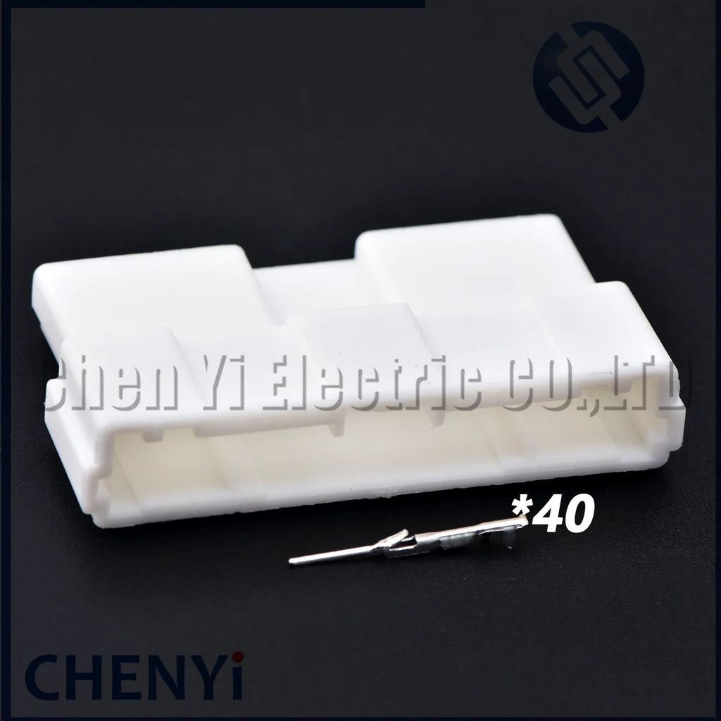 40 Pin Car multimedia central control plug connector with Pin 2069757-1 82824-30450 1827842-1 90980-12708 For Toyota Lexus