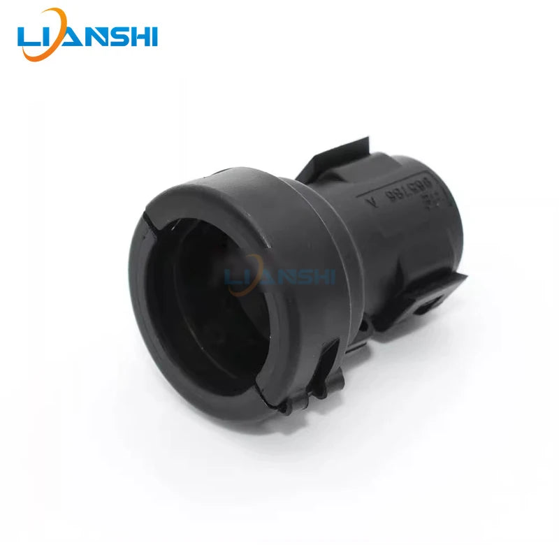 1-967325-2 is applicable to Dongfeng Tianlong HOWO reverse switch solenoid valve wire 3-hole plug 1-967402-2