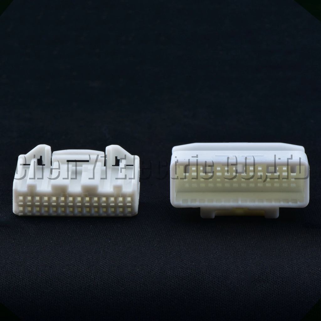 28-Pin Wire Harness Automotive multimedia navigation screen harness Connector