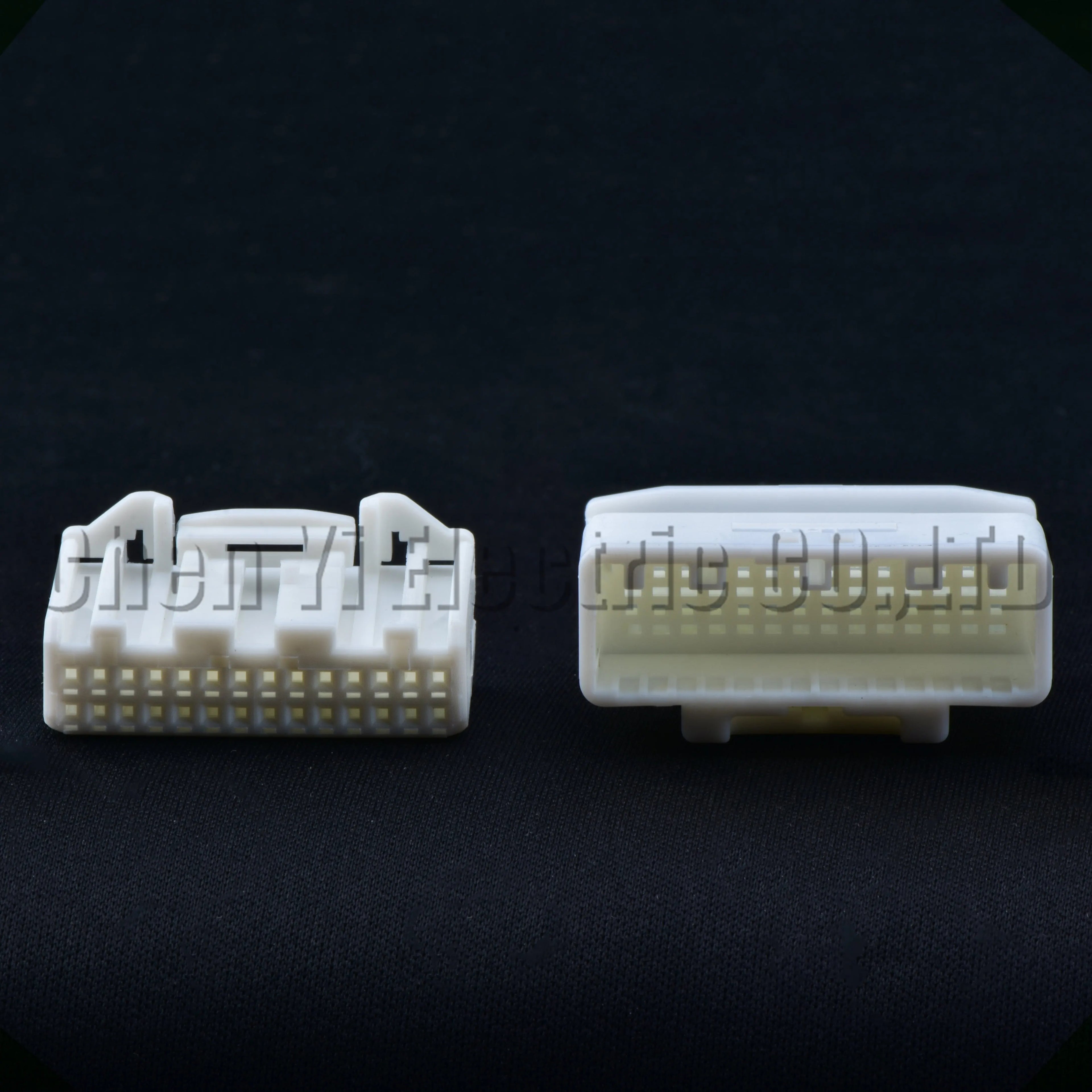 28-Pin Wire Harness Automotive multimedia navigation screen harness Connector