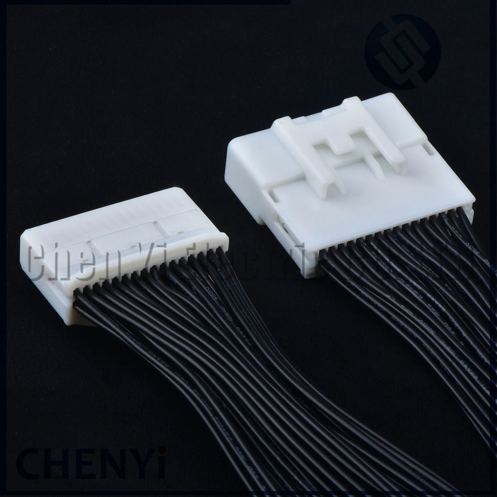 32 Pin Auto multimedia navigation screen CD host Wire harness Plug Connector 1318747-1 1473799-1 1612268-1 For Toyota Nissan
