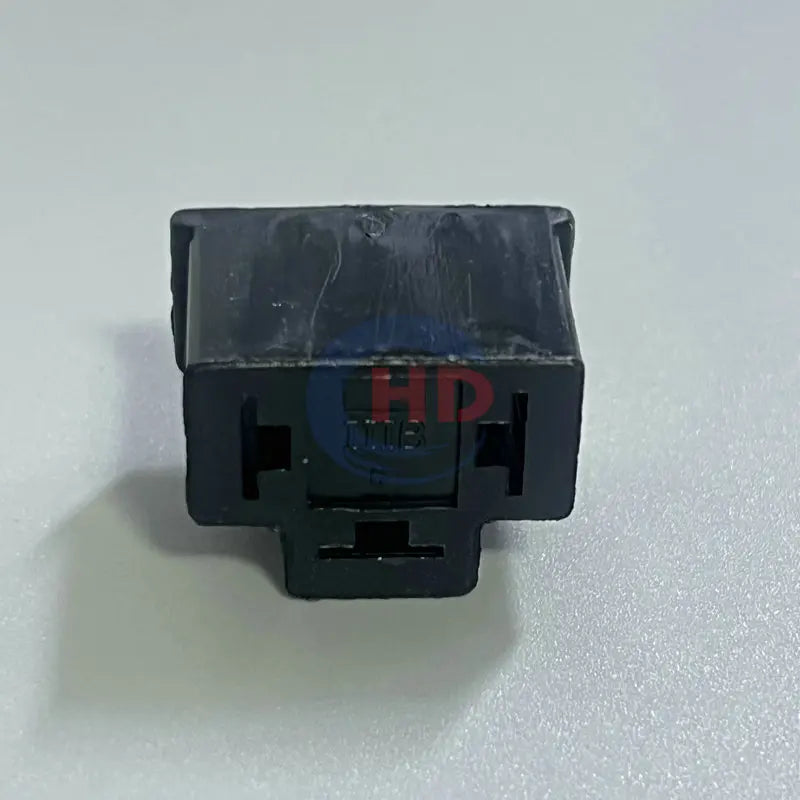 4pin auto waterproof electric plastic wire harness connector HD033-7.8-11