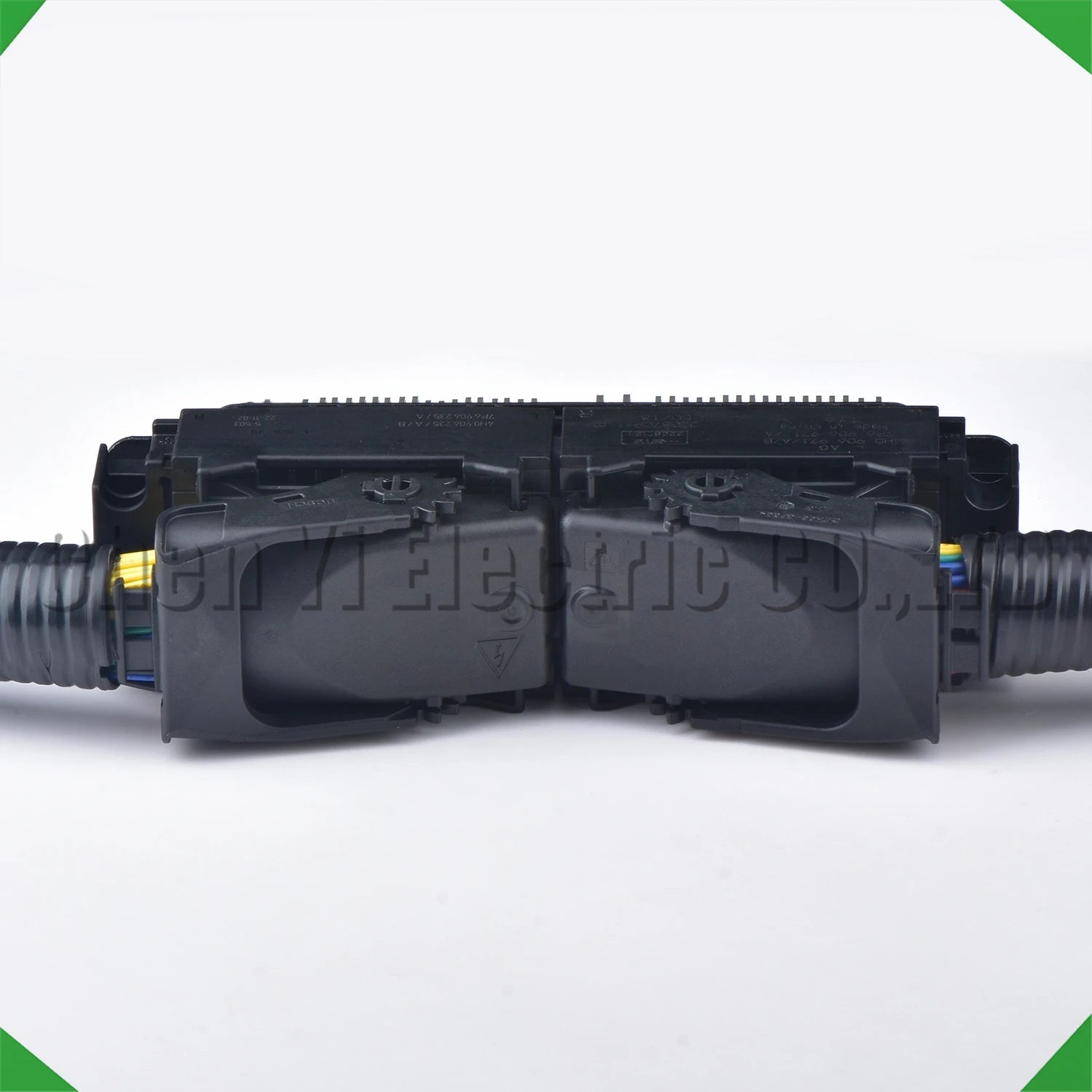 196-Pin Auto Connector Engine computer board Connector 1928405503 1928405502 2292136-2 Vw