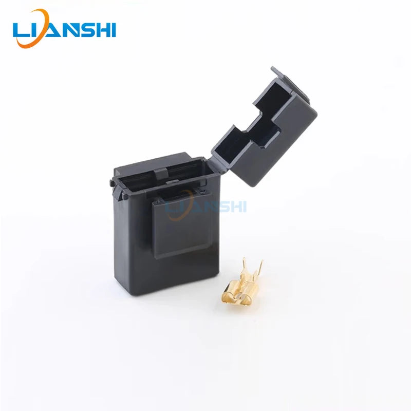 BX2017 Auto safety seat lighter safety seat Medium safety box fuse seat