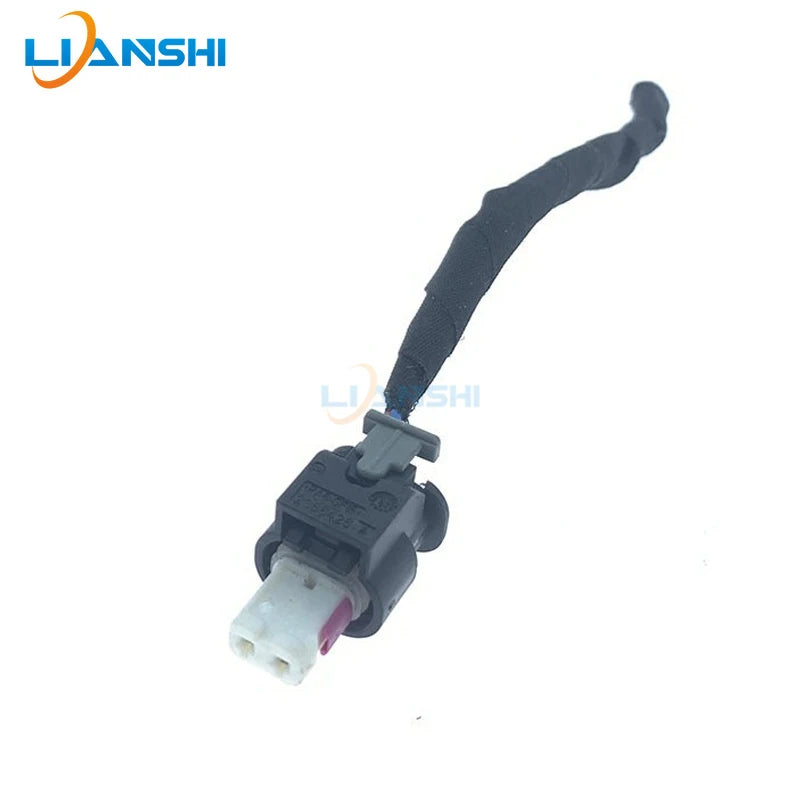 2-1718643-1/805-120-522 BMW and Audi plug-in 2-hole wiring harness connector DJ7024F-1.2-11