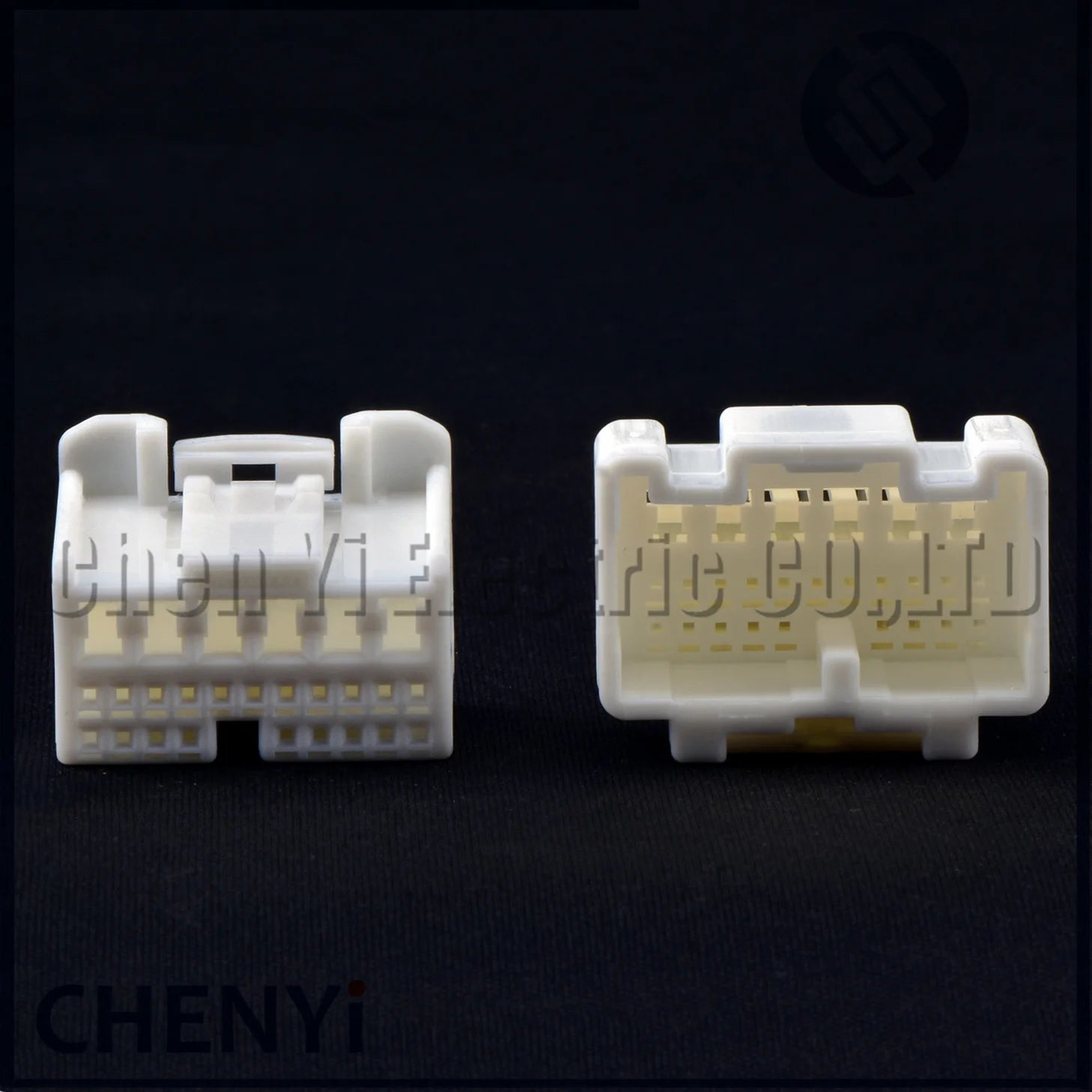 26 Pin Automotive connector ECU controller wiring harness plug 90980-12561 1318757-1 1746863-1 ST730676-3 For Toyota