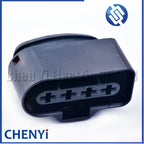 4 Pin female Automobile waterproof connector Oil pump assembly harness plug 4M0 973 724 4M0973724