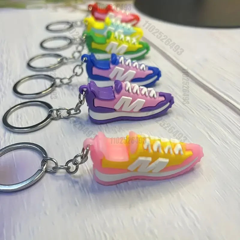 Shoe Keychains For Men 6pc/1pcs Mini Cute Cool Sneaker Keychain PVC For Favors Collectible For Sneaker Fans Bag Pendant Tools