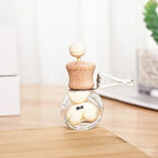 Cute Car Aromatherapy Pendant Air Conditioning Outlet Fashionable Aromatherapy Clip Essential Oil Empty Bottle Decoration Amagi