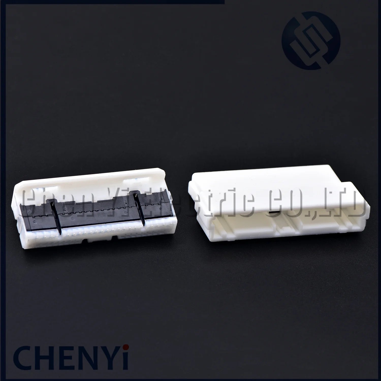 40 Pin Car multimedia central control plug connector with Pin 2069757-1 82824-30450 1827842-1 90980-12708 For Toyota Lexus