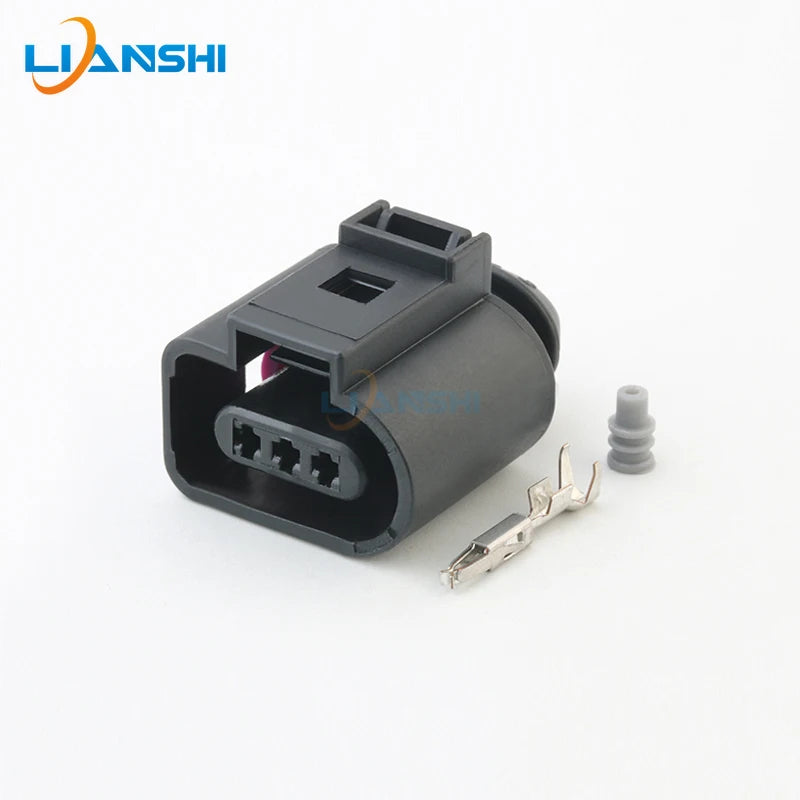 1J0973703 1J0973803 is suitable for Volkswagen temperature sensor plug DJ7032A-1.5-11/21