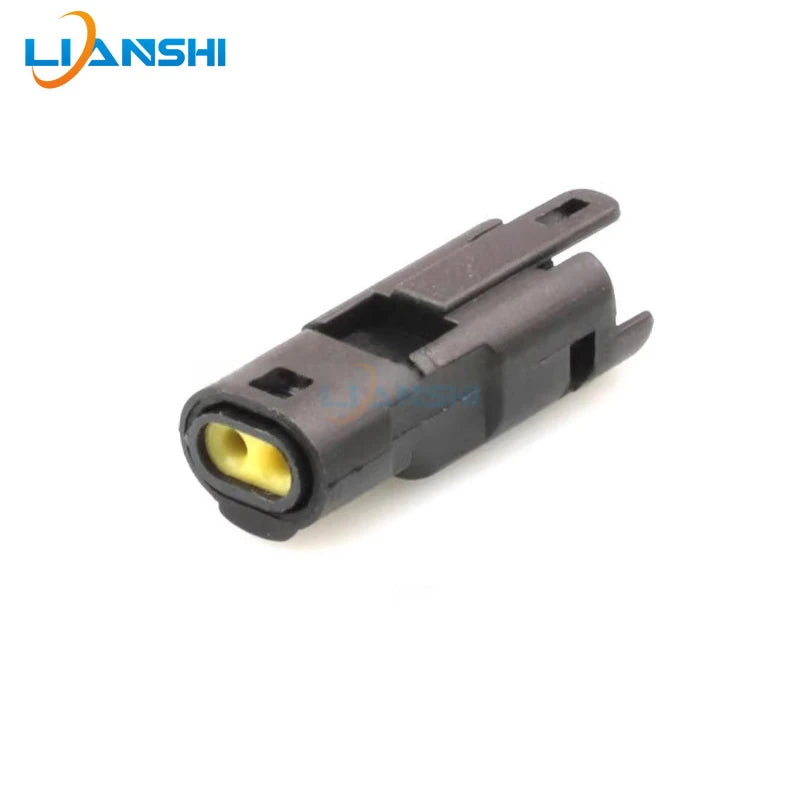 52266-0211/52213-0211 is suitable for the heating wire harness plug DJ7021E-0.7-21 of the rearview mirror of Toyota Prado