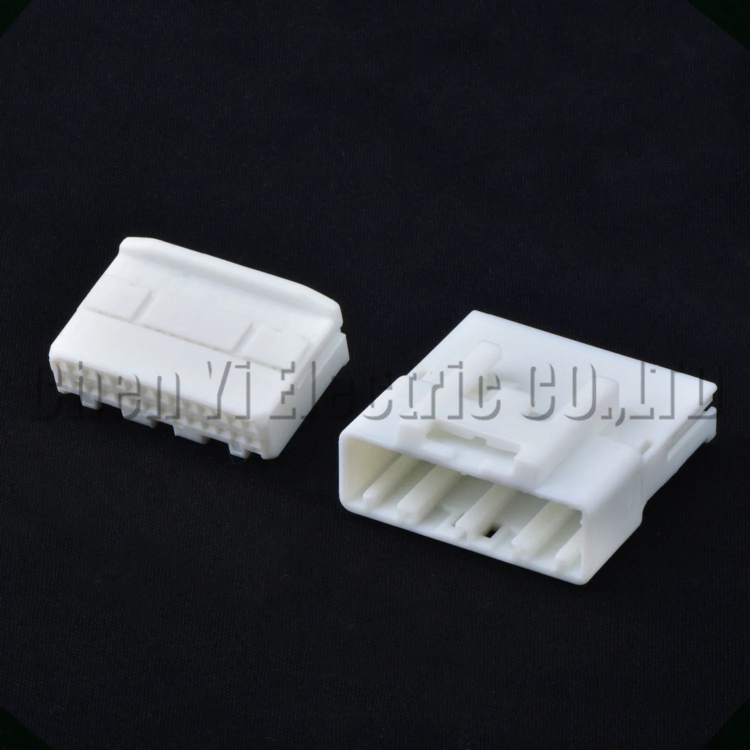 28-Pin Wire Harness Automotive multimedia navigation screen harness Connector