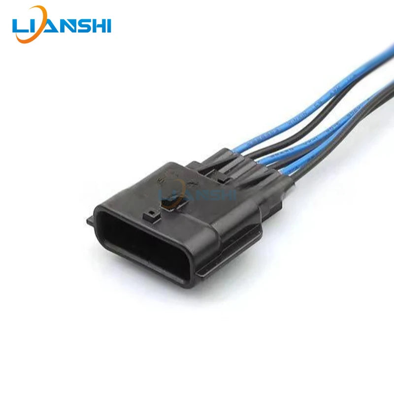 7282/7283-8850-30 is suitable for light truck throttle sensor plugs. It is a terminal for Nissan car series vehicles