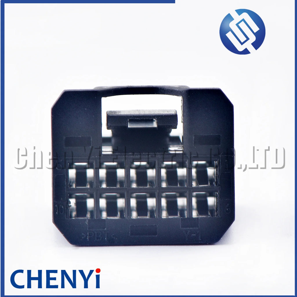 10 Pin Automobile Connector Car CD player host horn microphone plug 90980-12C39 7289-7613-30 For Toyota Corolla Sienna Camry