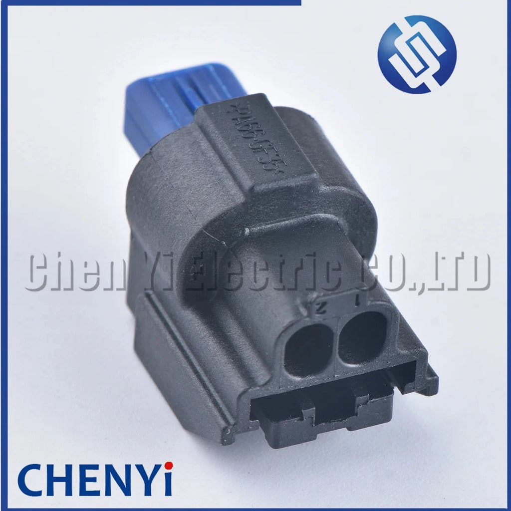 2 Pin female male Auto Waterproof Connector fuel flap plug number plate light plug 13806231 F495100 For Ford Ranger F150