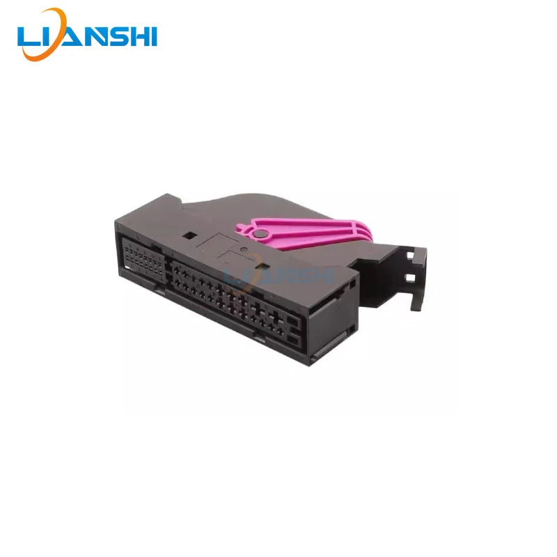 1534180-1/1534531-1 is suitable for Mercedes-Benz 38P plug wire harness connectors and plugs
