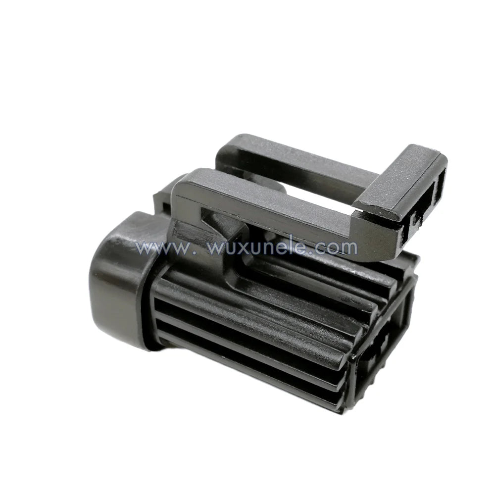 2 Pin WPT-104 1U2Z-14S411-CA Wire Connector for Automotive Cooling Fan Wiring Plug