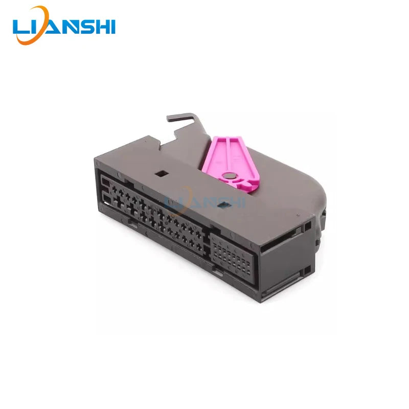 1534180-1/1534531-1 is suitable for Mercedes-Benz 38P plug wire harness connectors and plugs