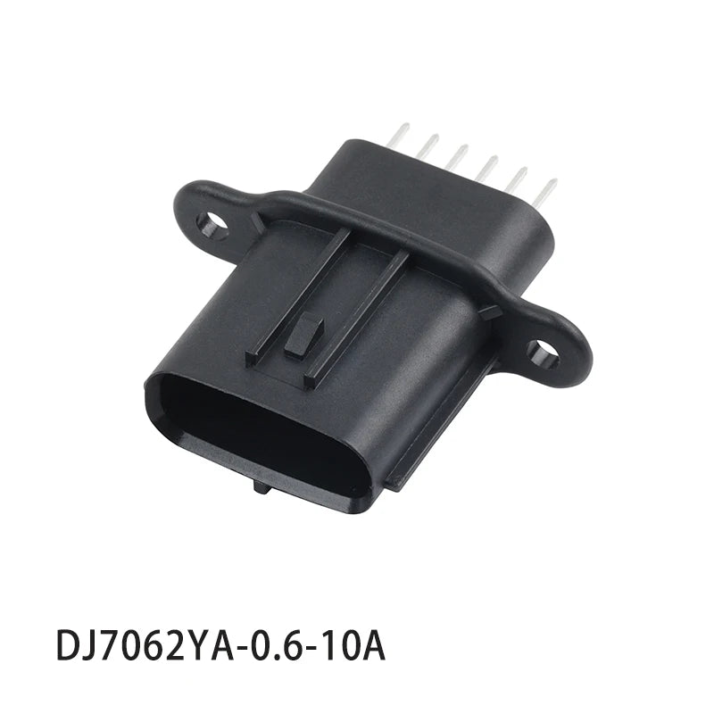 DJ7062YA-0.6-10/21 Car electric air conditioning pump 6-hole plug connector reverse probe connector