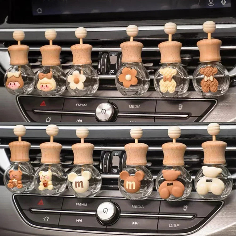 Cute Car Aromatherapy Pendant Air Conditioning Outlet Fashionable Aromatherapy Clip Essential Oil Empty Bottle Decoration Amagi