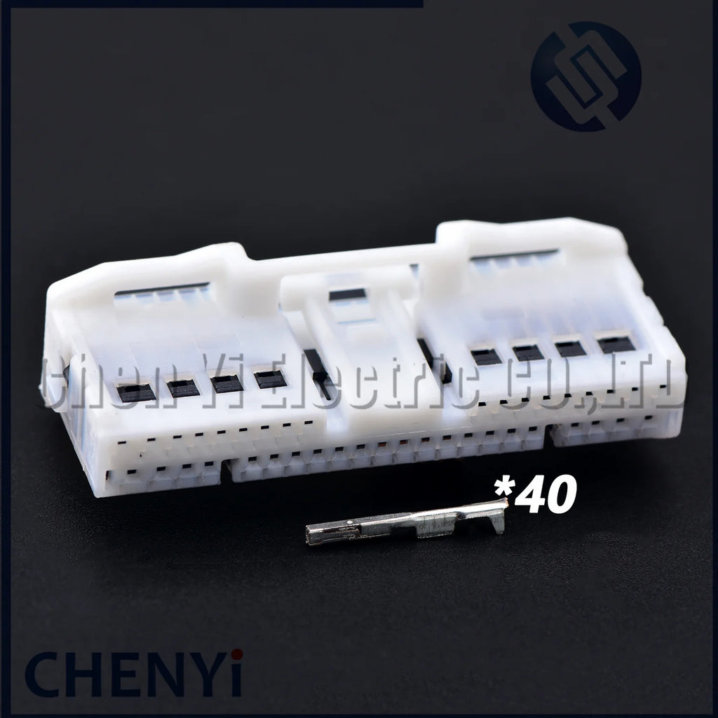 40 Pin Car multimedia central control plug connector with Pin 2069757-1 82824-30450 1827842-1 90980-12708 For Toyota Lexus