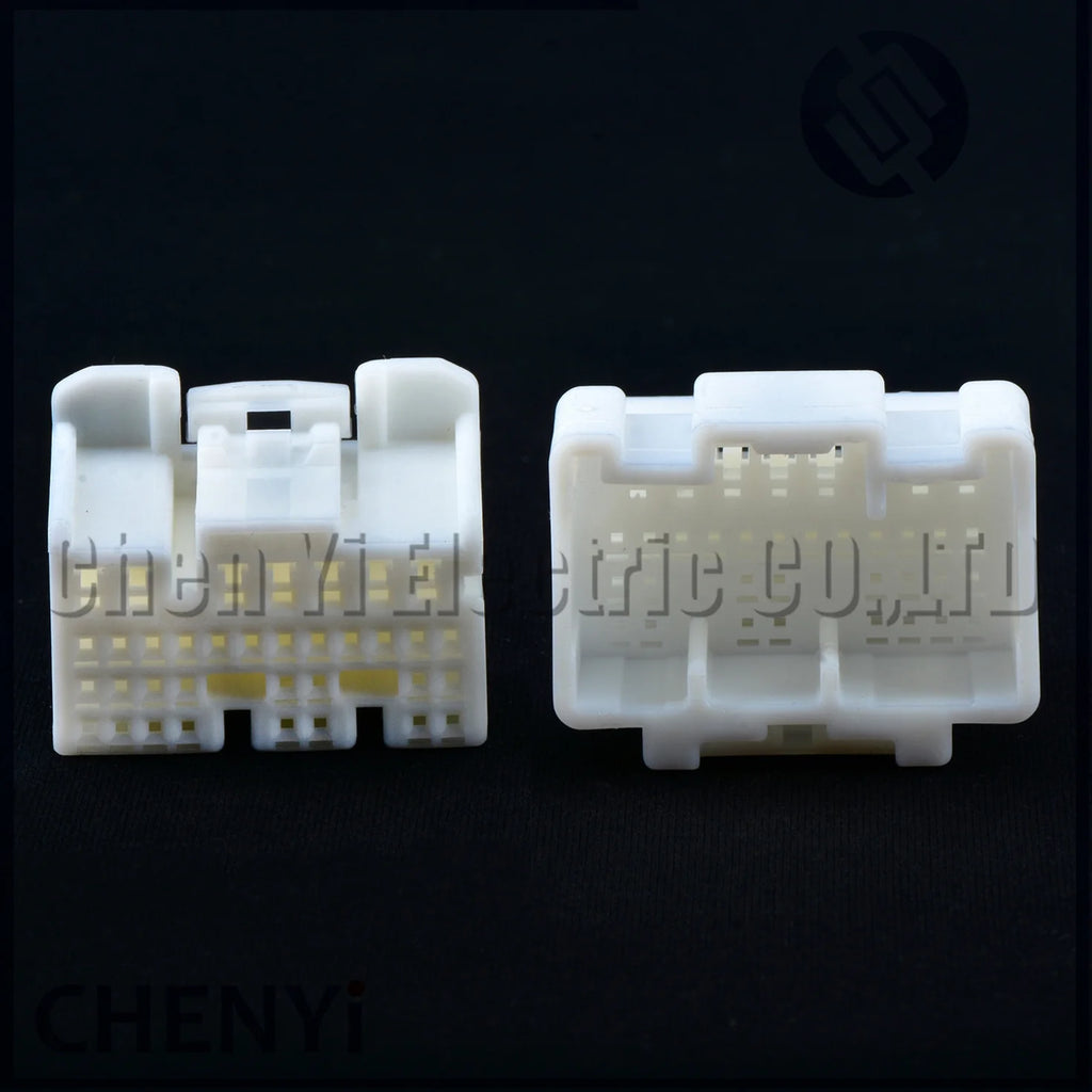 35 Pin Automotive connector Engine Control Module ECU harness plug 1123338-1 90980-12145 1674558-1 90980-12528 For Toyota Prado