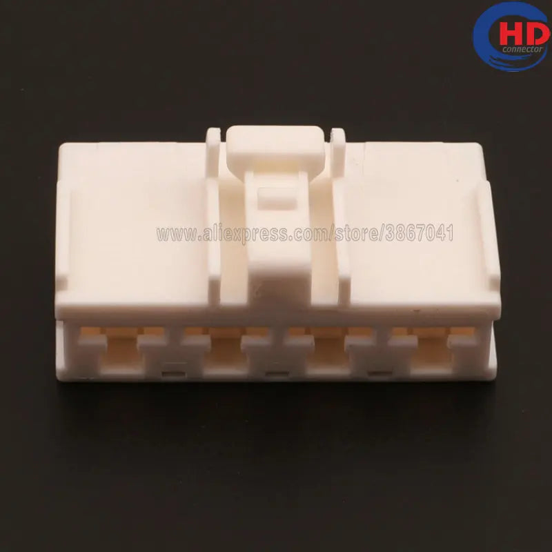 4 pin auto waterproof electric plastic wire harness connector 6098-2137