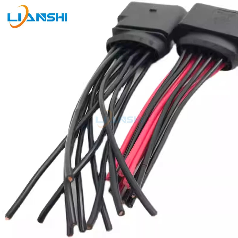 Suitable for Skoda Octavia Sharp crystal Sharp headlight assembly plug Volkswagen wiring harness 10-hole car plug