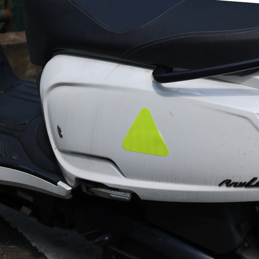 Car Reflective Stickers Night Light Safety and Warning Triangle Reflector Rear Light Sign Strips Exterior Decoration Accessories