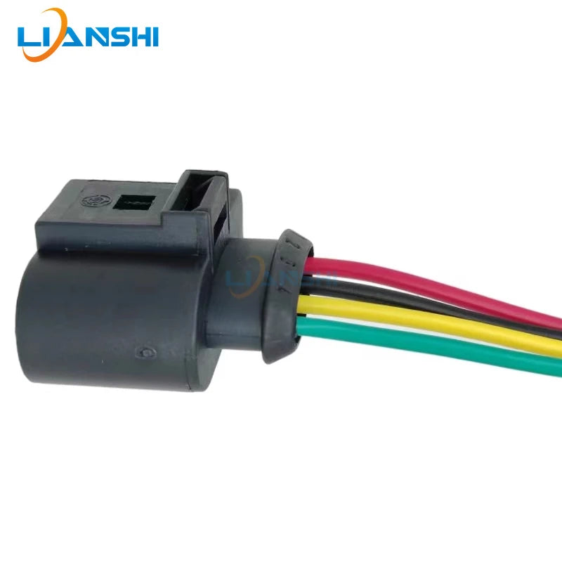 1J0973724 Applicable to Volkswagen Passat B5 Lingyu Ignition coil/High-voltage pack plug 1J0973724