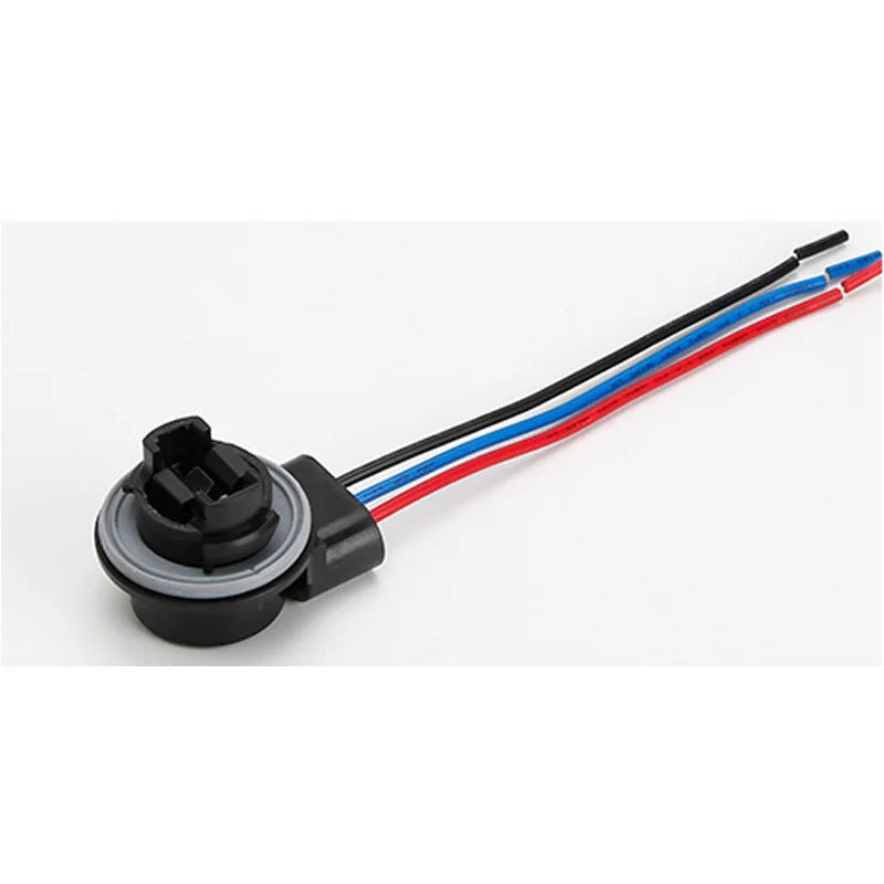 T25313157 Automotive turn signal lights, brake lights, instrument lights, taillights, lamp sockets, LED lamp sockets connectors