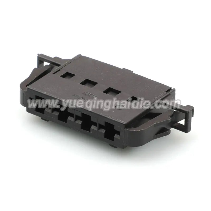 4Pin female black automotive socket car wire harness connector 1J0972754