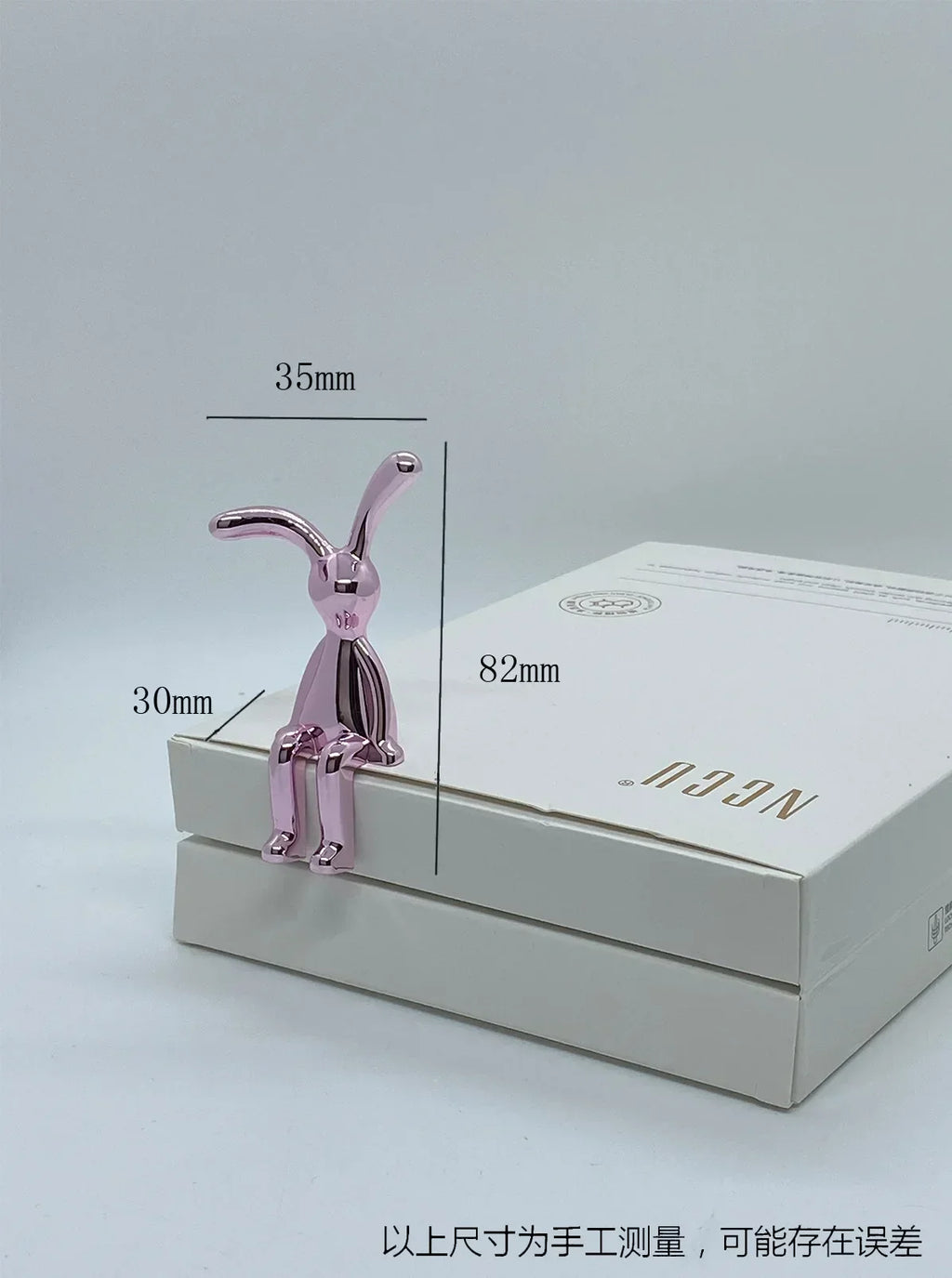 Rabbit Figurine Long-Eared Rabbit Statue Home Office Desktop Decoration Car Central Control Easter Bunny Art Ornaments Amagi