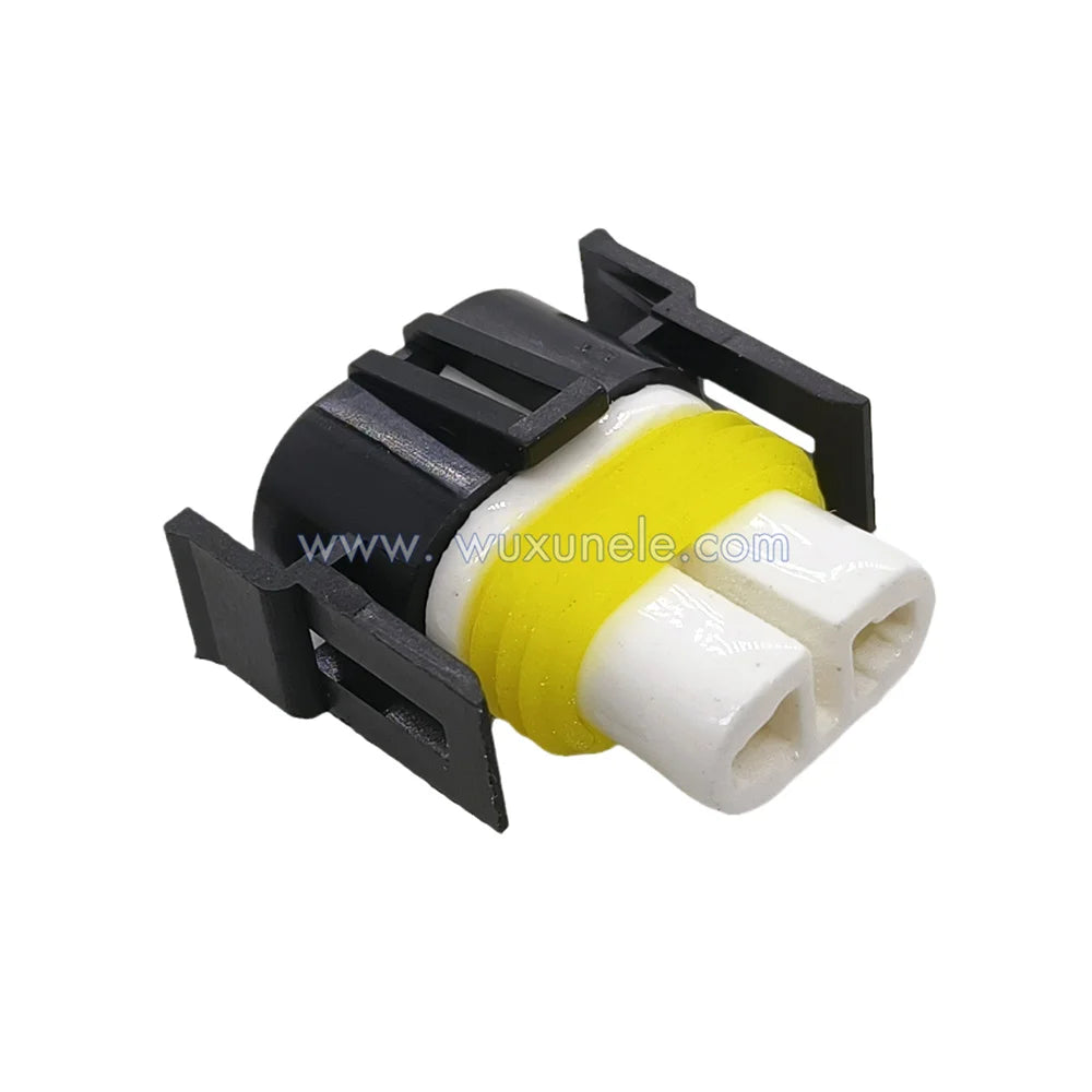 2 Pin H11 Lamp Sealed Ceramics Automtive Light Socket Wire Connector
